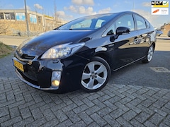 Toyota Prius - GARANTIE 1.8 Executive Leer bekleding Radar Dealer Onderhouden