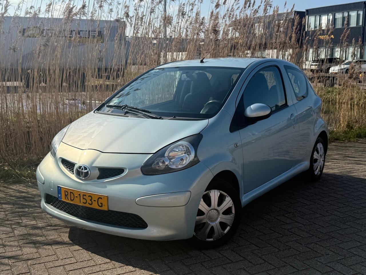 Toyota Aygo - 1.0-12V Carplay Airco Elektrische Ramen Nieuwe Apk - AutoWereld.nl