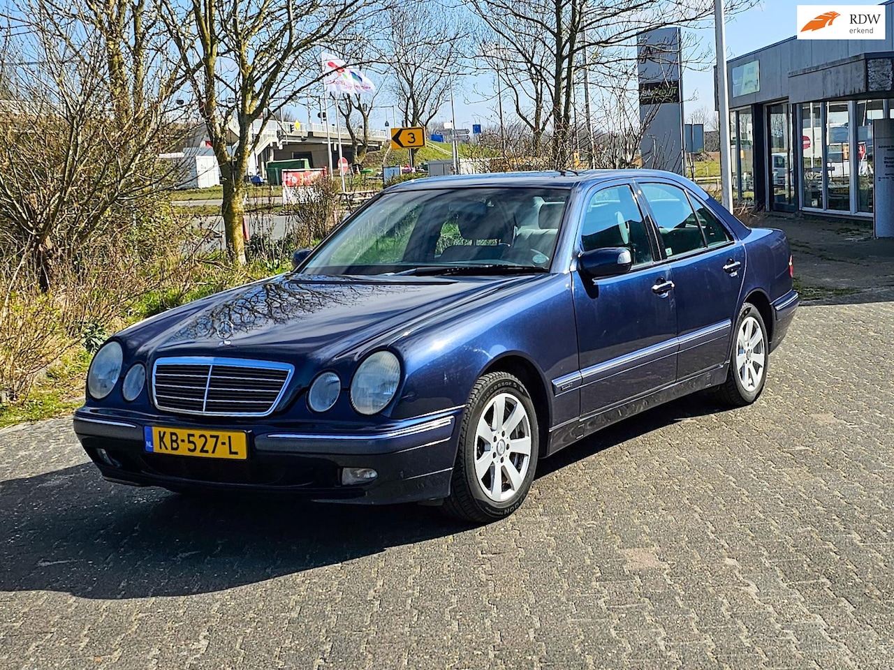 Mercedes-Benz E-klasse - 240 Elegance 240 ELEGANCE - AutoWereld.nl