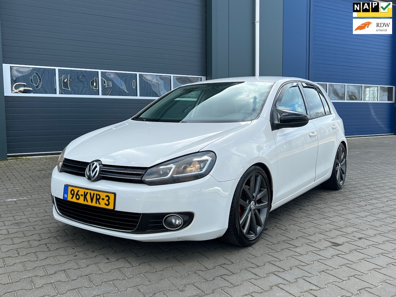 Volkswagen Golf - 1.4 TSI Highline | Automaat + Cruise + Leder - AutoWereld.nl