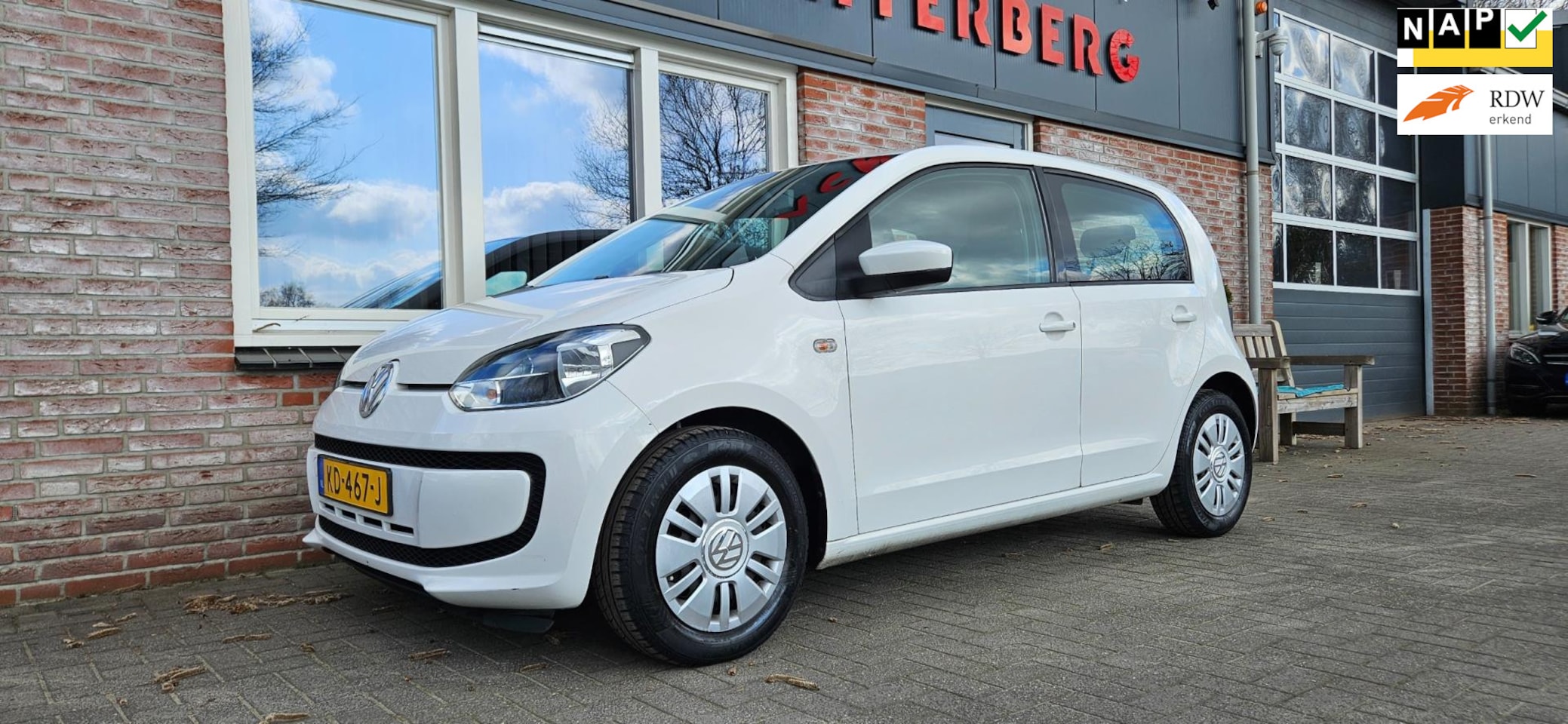 Volkswagen Up! - 1.0 move up! BlueMotion Airco! 5-Deurs! Leuke/Nette Auto! - AutoWereld.nl