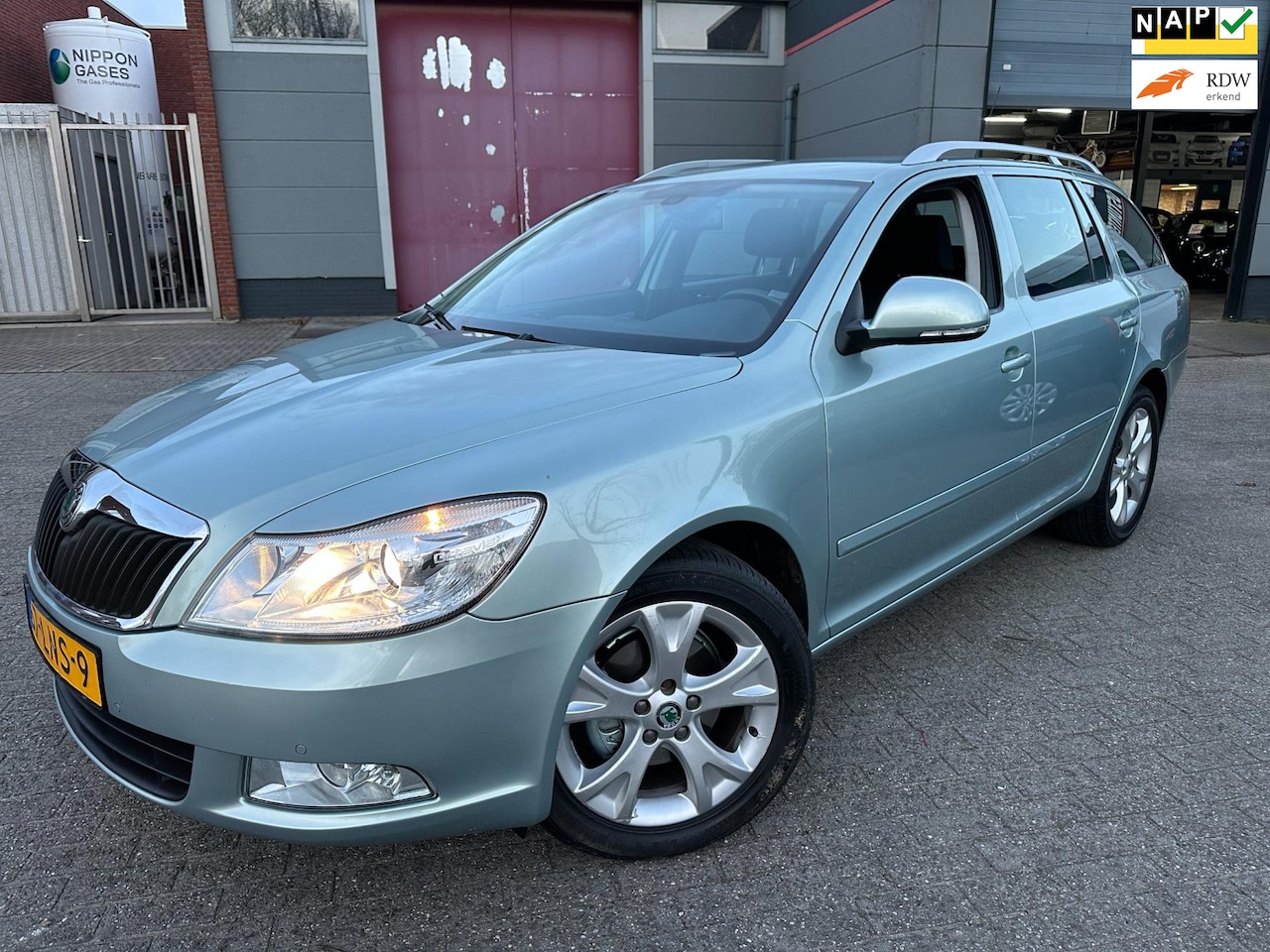 Skoda Octavia Combi - 1.8 TSI 160PK DSG AUT ELEGANCE LUX NAVI NAP GR BEURT - AutoWereld.nl