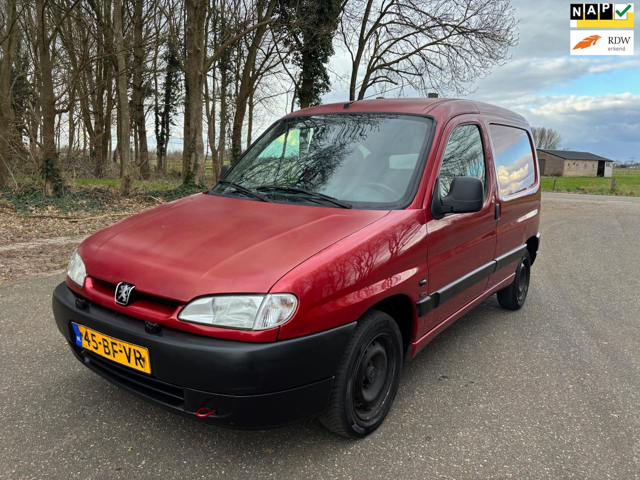 Peugeot Partner - 170C 2.0 HDI Avantage | APK 08-2025 | Airco - AutoWereld.nl