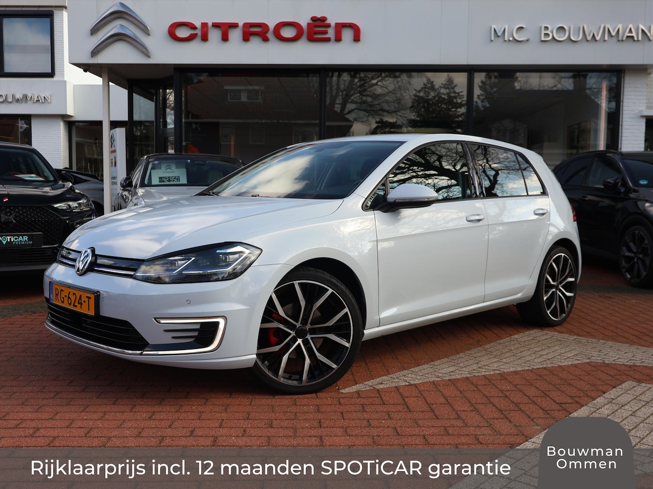 Volkswagen e-Golf - Vii e-Golf elektromotor 35,8kWh 136PK 5drs. Automaat, Rijklaarprijs | 19 inch wielen | Tre - AutoWereld.nl