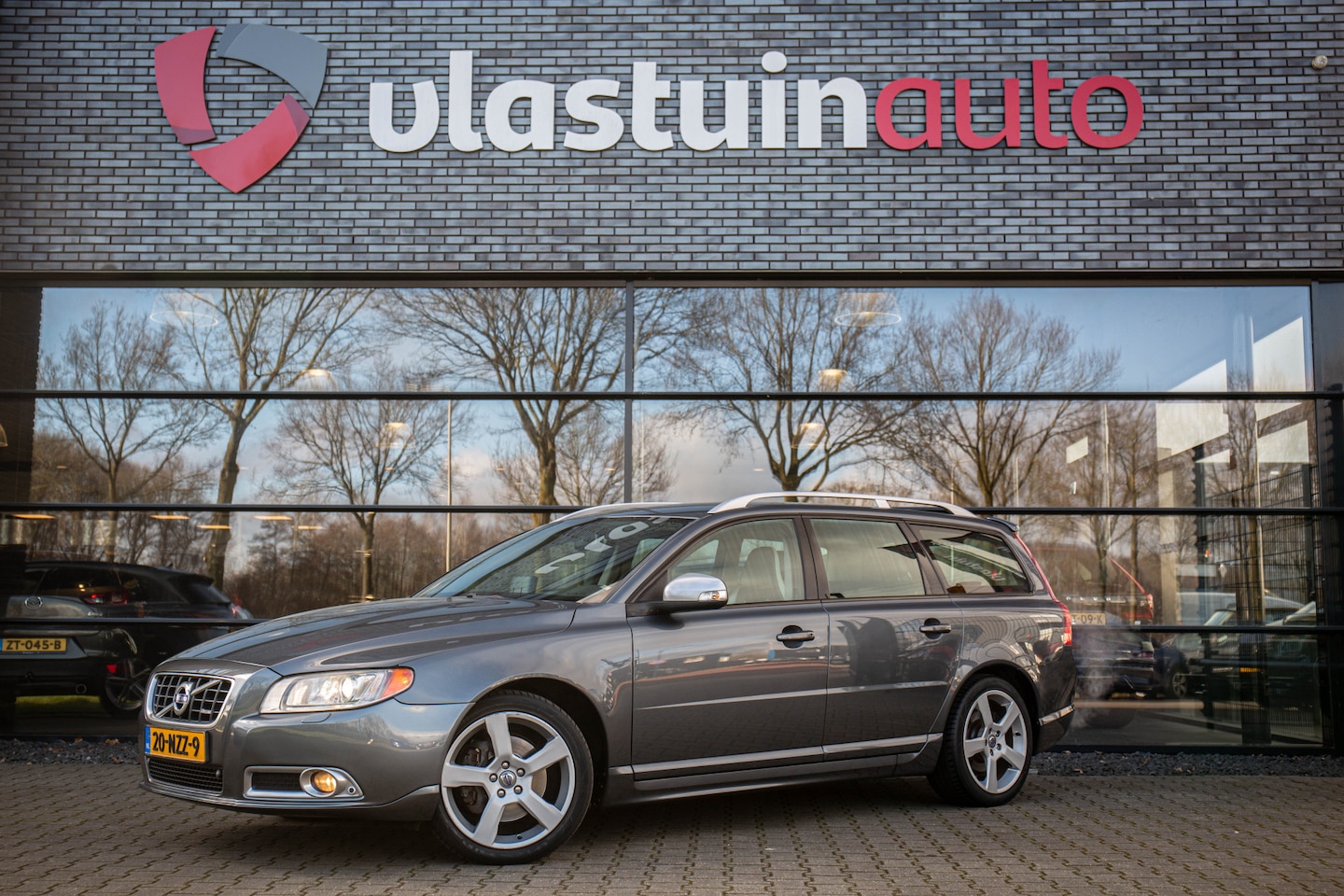 Volvo V70 - 2.0T R-Edition 2.0T R-Edition - AutoWereld.nl