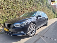 Volkswagen Passat Variant - 1.6 TDI Connected Series Plus