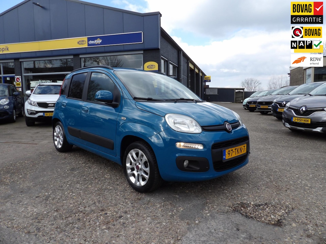 Fiat Panda - 0.9 TwinAir Lounge / rijklaarprijs / Trekhaak - AutoWereld.nl