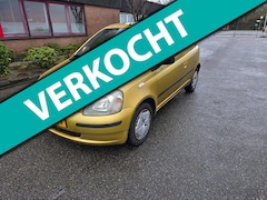 Toyota Yaris - 1.3-16V VVT-i Luna airco boekjes nap