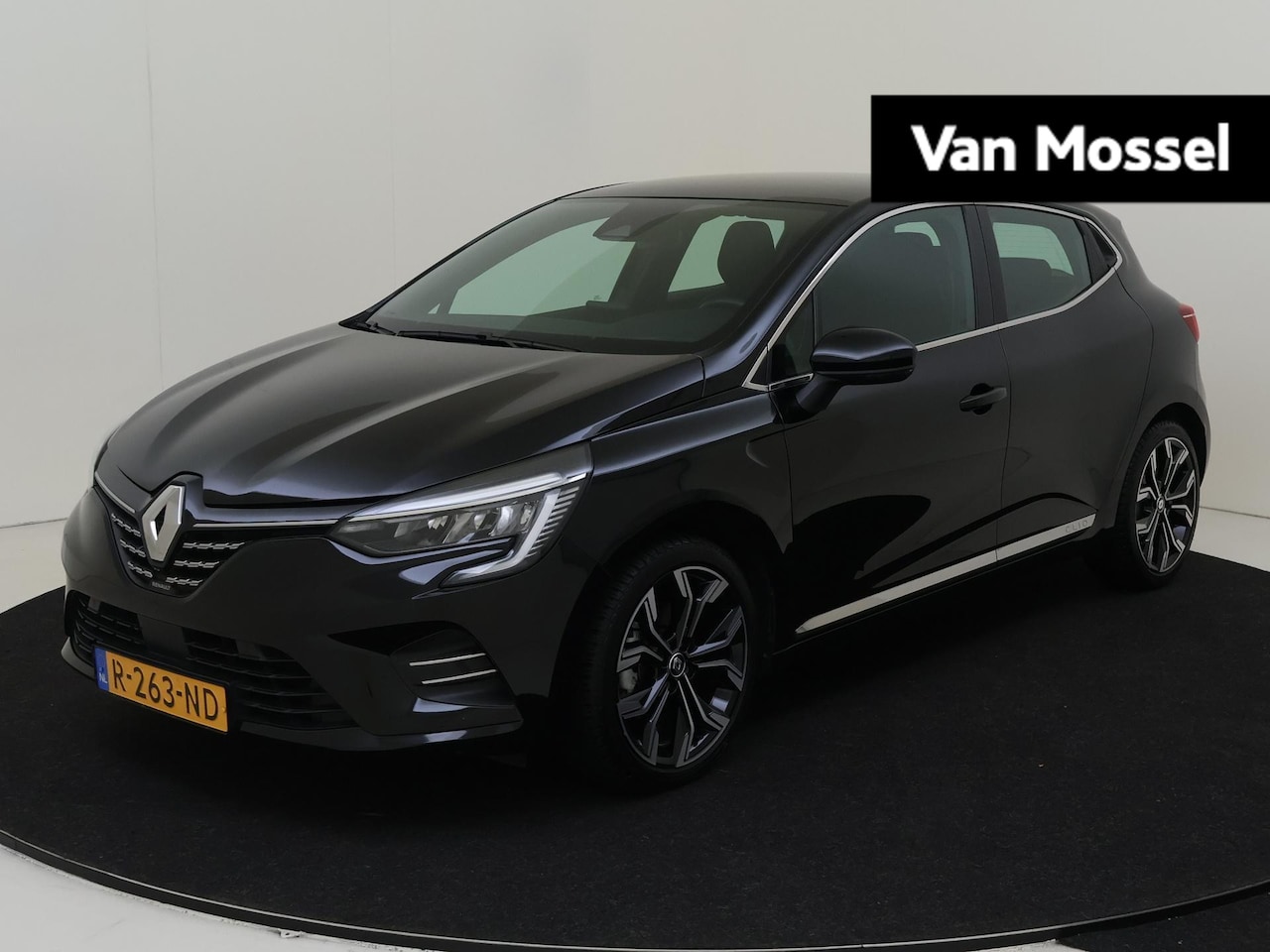 Renault Clio - 1.6 E-Tech Hybrid 145 Techno | Camera | Pack Infotainment 9.3" | All Season-banden - AutoWereld.nl