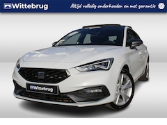 Seat Leon - 1.4 TSI eHybrid 204pk PHEV FR DSG Automaat / Panorama dak / LM 17 inch / Navigatie / Keyle