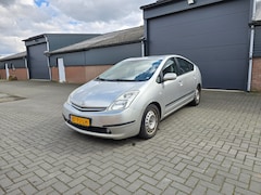 Toyota Prius - 1.5 VVT-i