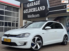 Volkswagen Golf - 1.4 TSI GTE | Pano | Navi | Trekhaak | Cruise | Climate | Pdc | Full-Option's