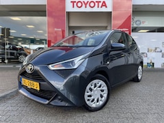 Toyota Aygo - 1.0 VVT-i x-play | Airco | Achteruitrijcamera | El. Verstelbare