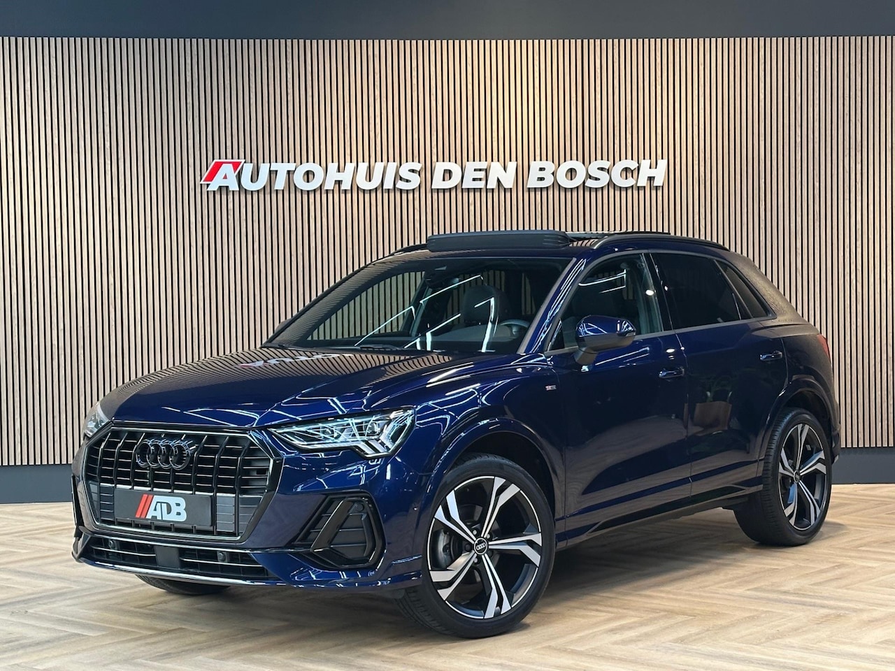 Audi Q3 - 35 TFSI S Line - B&O - Pano - Matrix - Nieuwstaat! - AutoWereld.nl