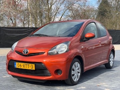 Toyota Aygo - 1.0 VVT-i Comfort Orange/Airco/Elekt Raam/NAP