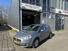 Fiat Grande Punto - 1.4 Active Airco Nieuwe APK NAP Logisch