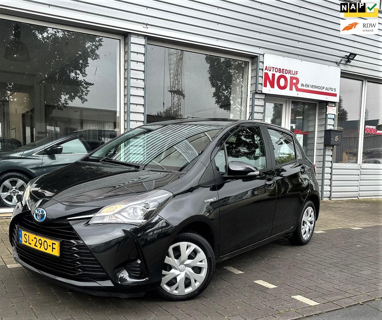 Toyota Yaris - 1.5 Hybrid Aspiration 1.5 Hybrid Aspiration - AutoWereld.nl