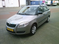 Skoda Fabia Combi - 1.2-12V Ambition Business Line/clima/trekhaak