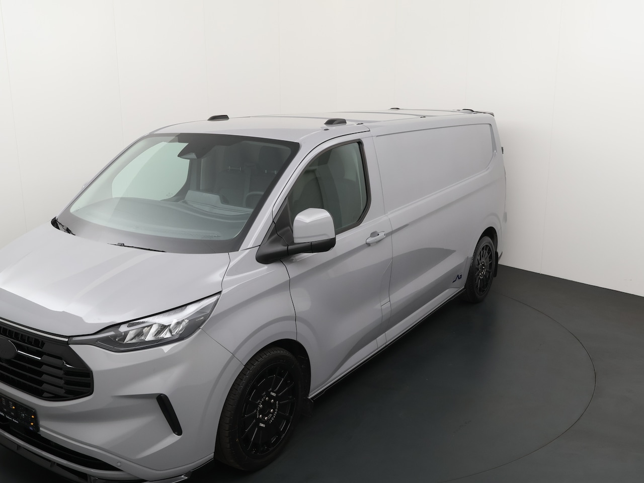 Ford Transit Custom - 320 2.0 TDCI L2H1 SAG Edition 20 inch | LED | Laadruimte pakket |  Direct leverbaar - AutoWereld.nl