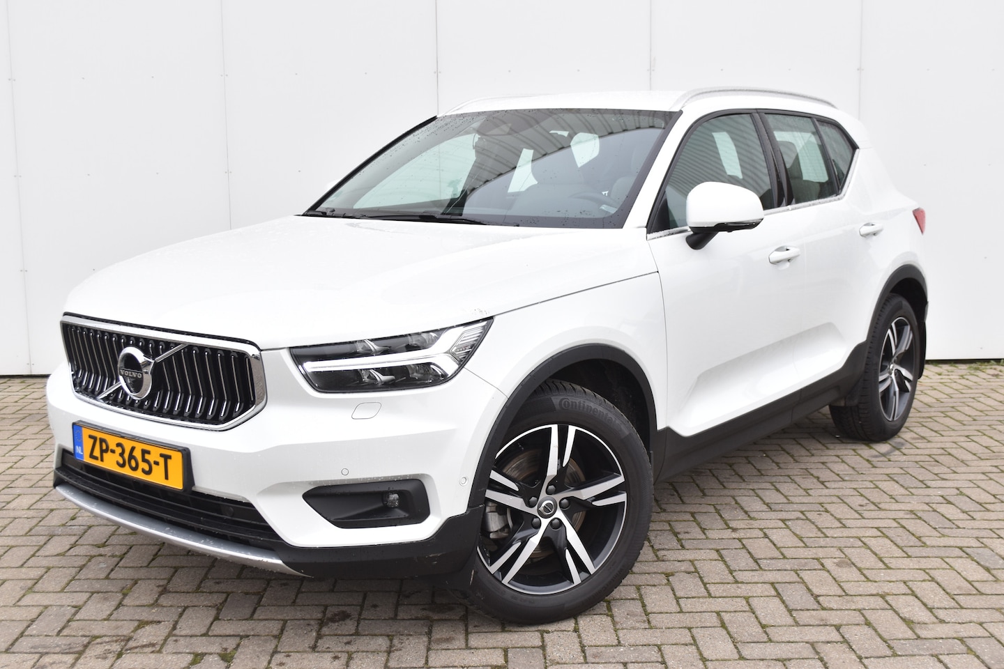 Volvo XC40 - 2.0 T4 AWD Inscription 2.0 T4 AWD Inscription - AutoWereld.nl