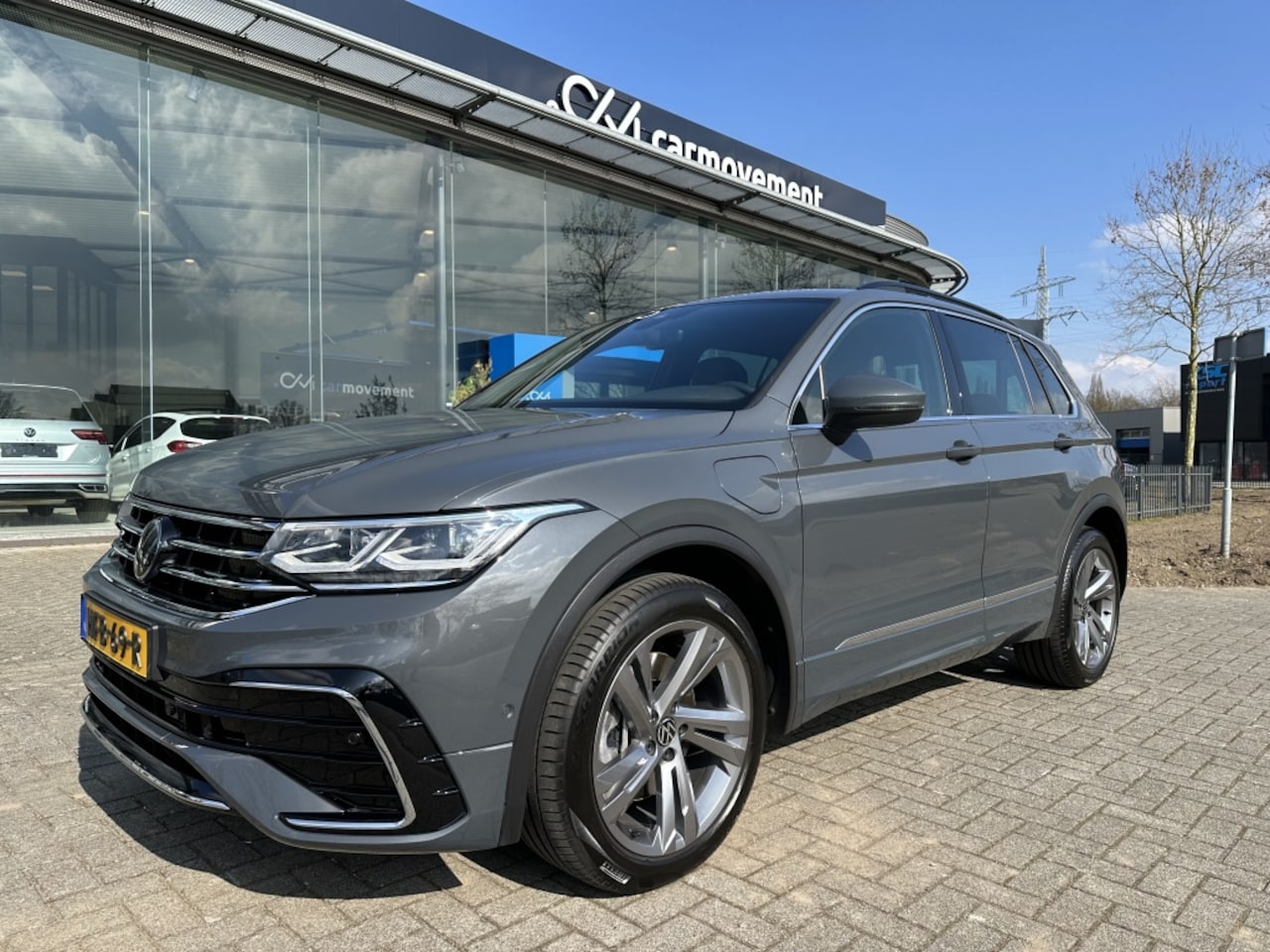 Volkswagen Tiguan - 1.4 TSI e-Hybrid 245PK R-Line | Navi | ACC | Elektr. achterklep - AutoWereld.nl