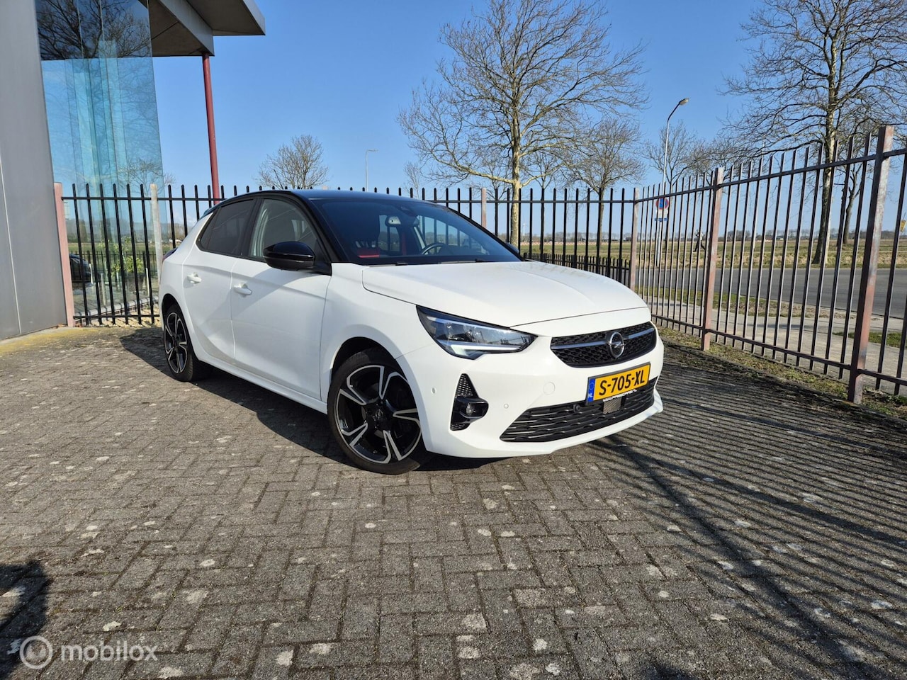 Opel Corsa - 1.2 GS Line|Clima|Stoelverwarming|Carplay - AutoWereld.nl