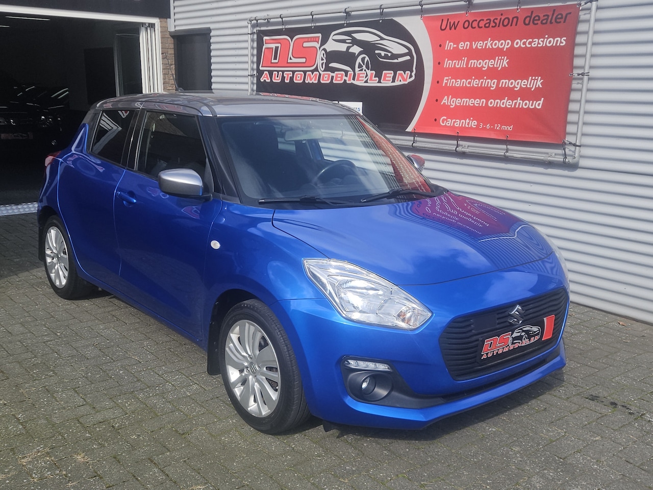 Suzuki Swift - 1.0 Select ACTION *** BOOSTERJET-AIRCO-ELECTR.RAMEN-CV-SP.WIELEN,etc,etc. *** - AutoWereld.nl