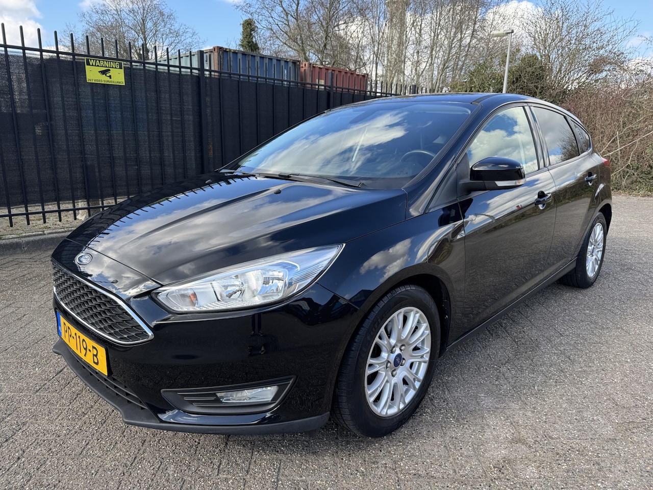 Ford Focus - 1.0 Titanium Clima/Cruise/Navi/PDC - AutoWereld.nl