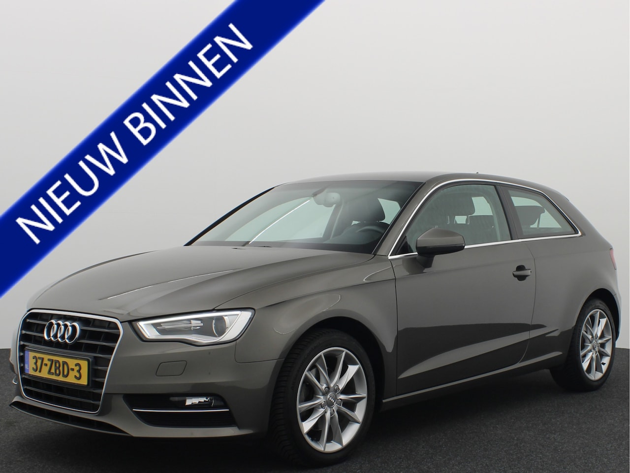 Audi A3 Sportback - 1.4 TFSI Ambiente Pro Line plus XENON / NAVI / CLIMA / PDC / BLUETOOTH / CRUISE / NL-AUTO - AutoWereld.nl