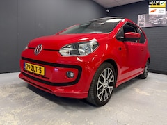 Volkswagen Up! - 1.0 high up BlueMotion PANO DAK, PARKEER SENSOR, AIRCO