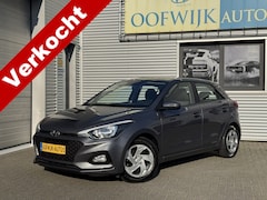 Hyundai i20 - 1.2 i-Drive Cool Airco CarPlay Camera Trekhaak