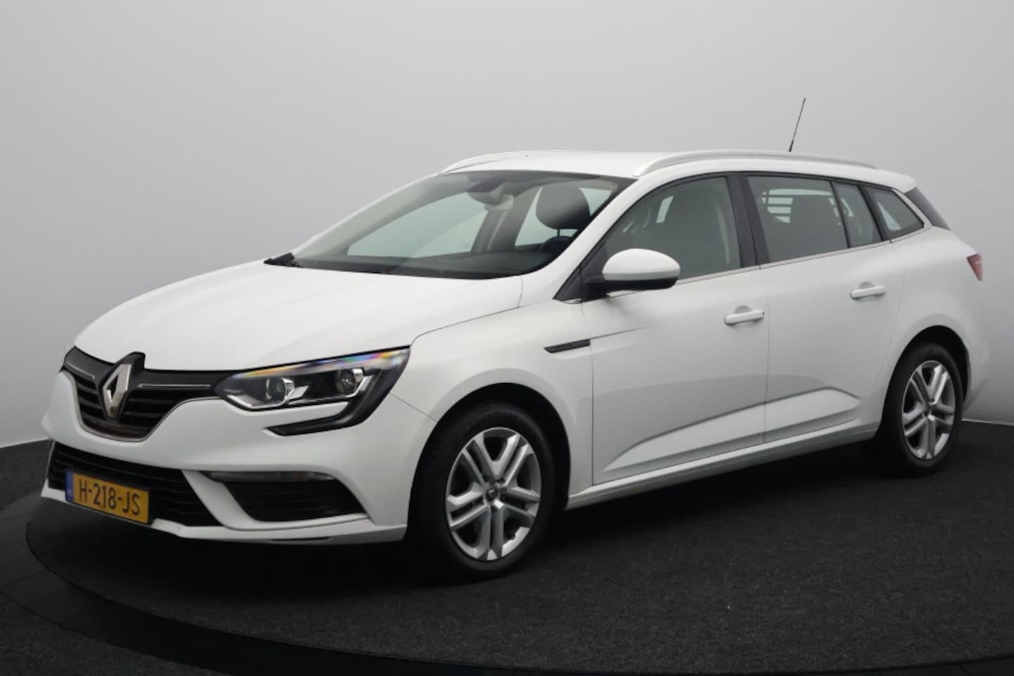 Renault Mégane Estate - 1.5 Blue dCi Zen 85kW | Navigatie | LED | Parkeersensoren | Trekhaak - AutoWereld.nl