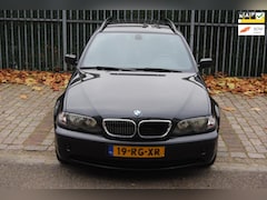 BMW 3-serie Touring - 318i Lifestyle Edition