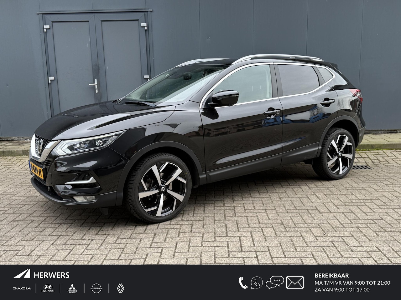 Nissan Qashqai - 1.3 DIG-T Premium Edition / Automaat / Navigatie / Camera / Bluetooth / Panoramadak / Lede - AutoWereld.nl