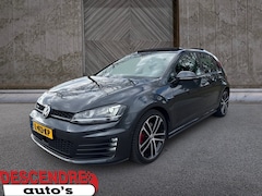 Volkswagen Golf - 2.0 TDI GTD, sport and sound, panodak, line assi, acc,