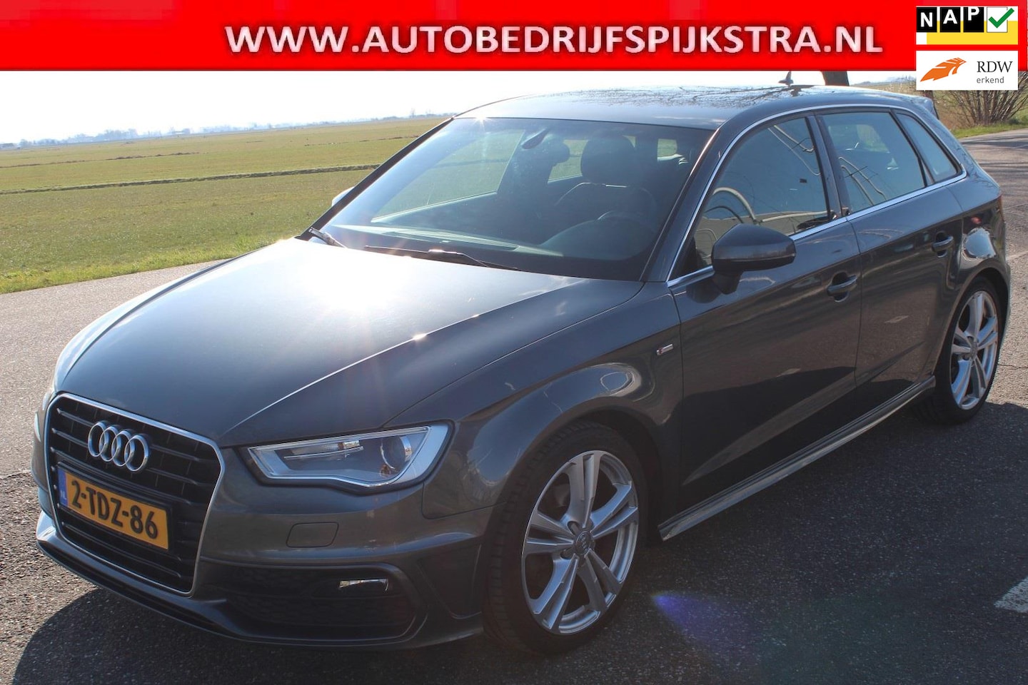 Audi A3 Sportback - 1.6 TDI // S-LINE // - AutoWereld.nl