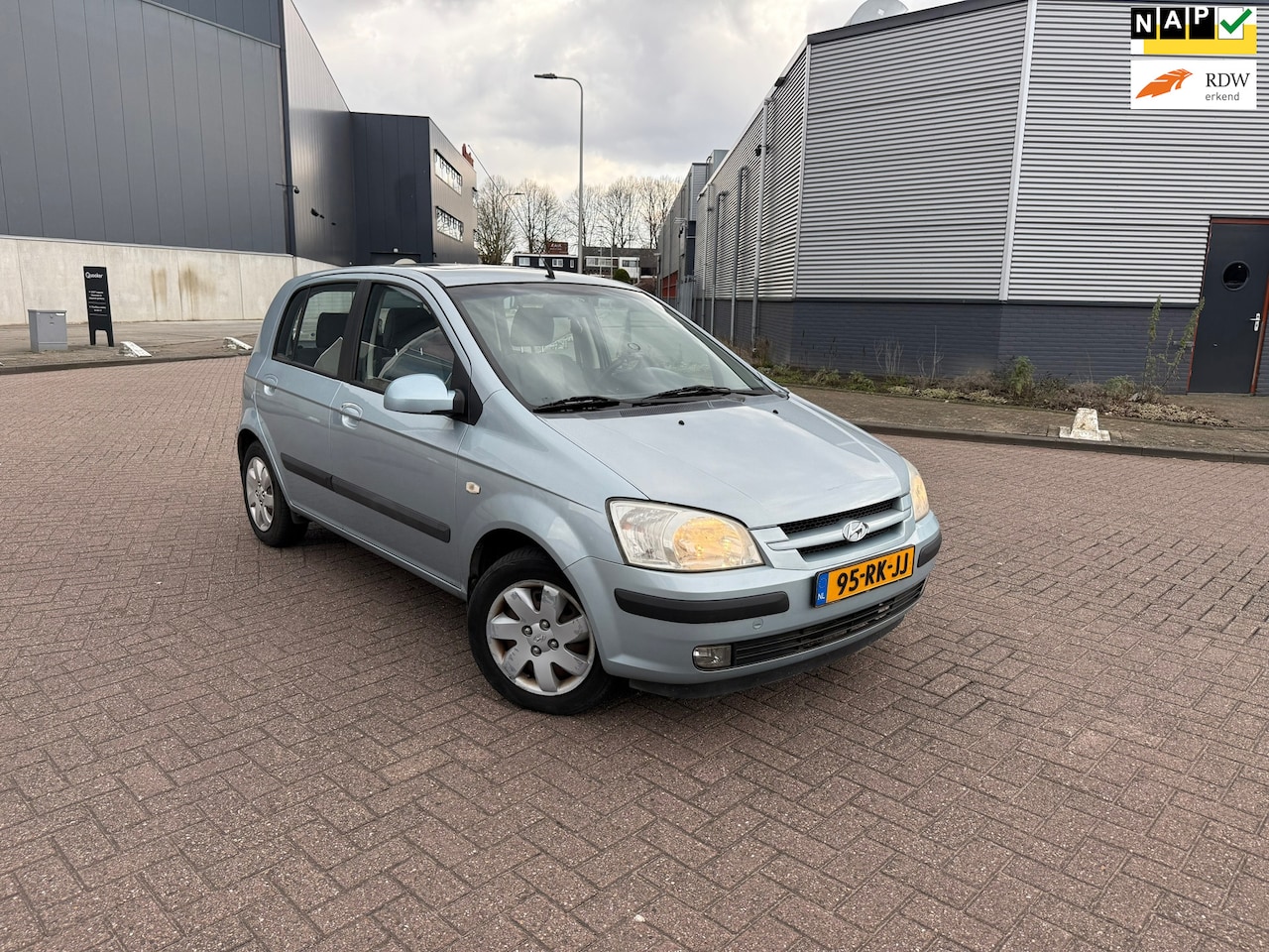 Hyundai Getz - 1.3i Dynamic Sky AIRCO 5 DR APK 2026 - AutoWereld.nl