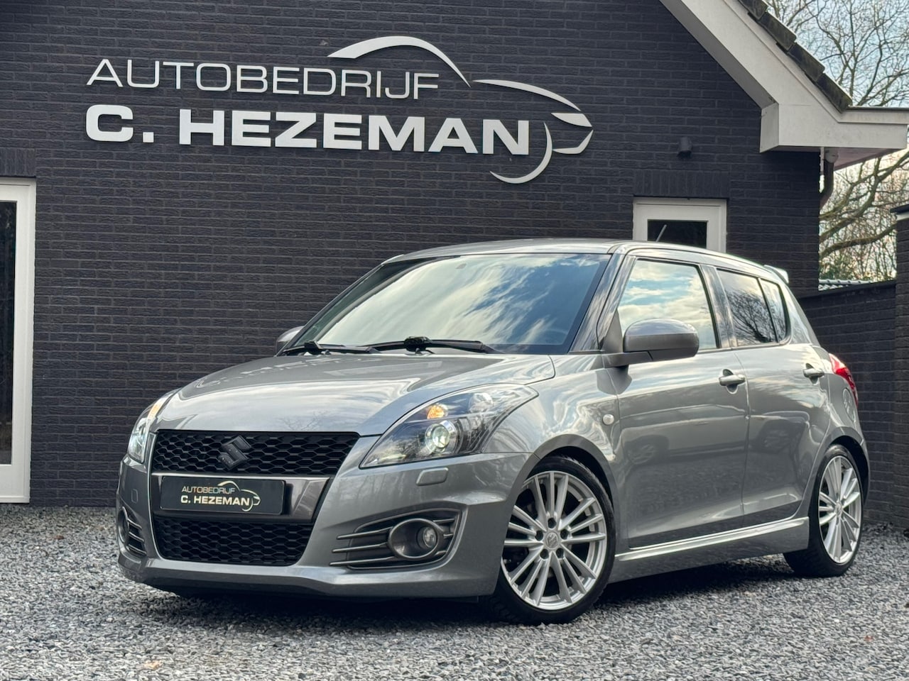 Suzuki Swift - 1.6 Sport 1e eigenaar DealerOH Nieuwstaat APK tot 03-2017 - AutoWereld.nl