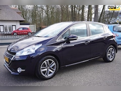 Peugeot 208 - 1.2 e-VTi Envy 5Drs Automaat Navi Clima Pdc Lm Velgen