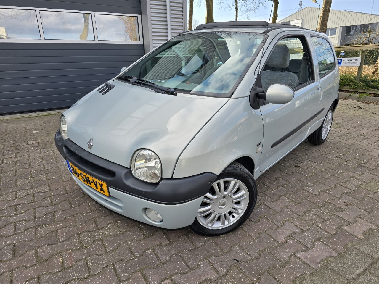 Renault Twingo - 1.2 16V PARIS PANNO - AutoWereld.nl