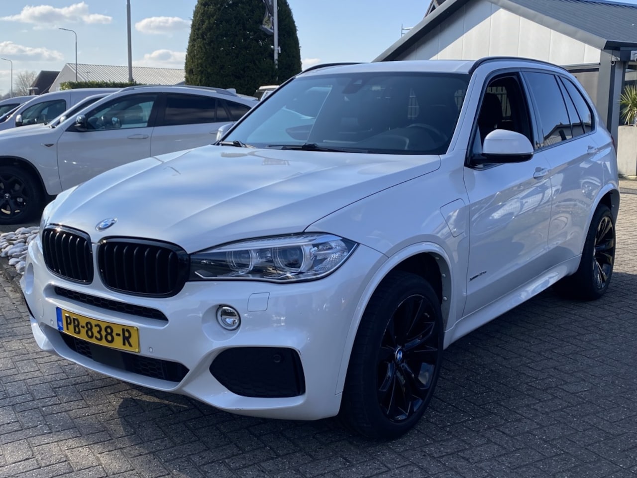 BMW X5 - 4.0E X-Drive High Exe Parelmoer Wit Vol Opties 2015 - AutoWereld.nl