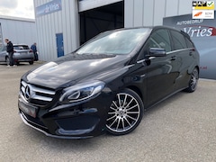 Mercedes-Benz B-klasse - 180 Business Solution AMG / Clima / Cruise / Navi / Leder / Stoelverw