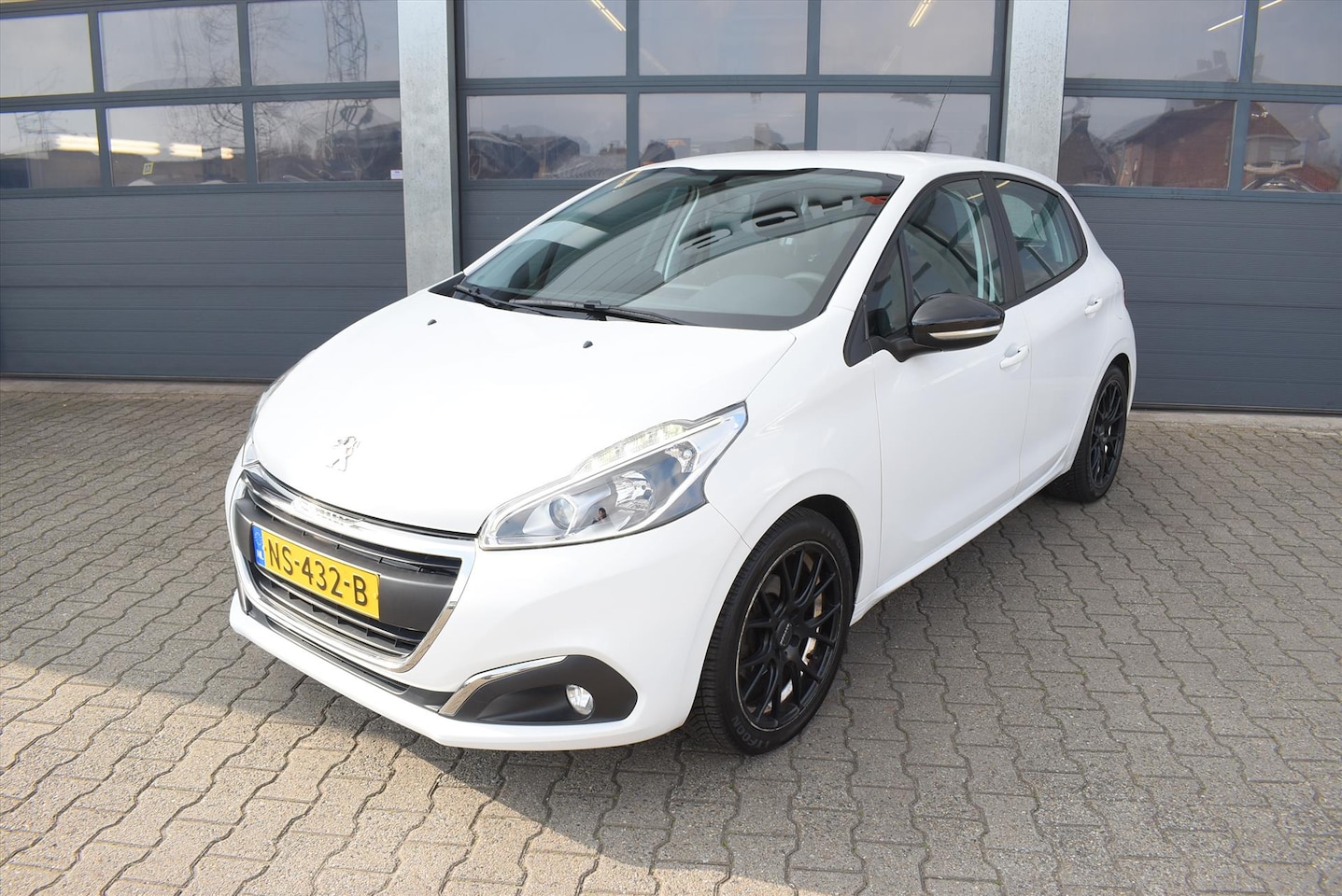 Peugeot 208 - 1.2 PureTech Blue Lion 1.2 Puretech 82pk Blue Lion - AutoWereld.nl