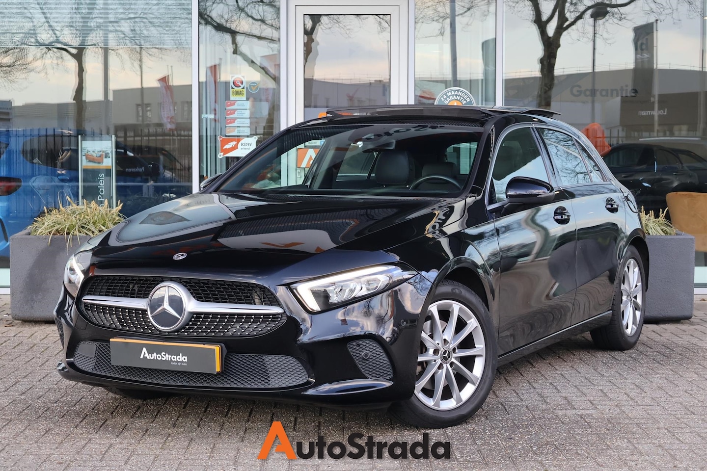 Mercedes-Benz A-klasse - A 200 Business Solution 163pk | Pano | Camera | Navi | Stoelverwarming | Climate | Cruise - AutoWereld.nl