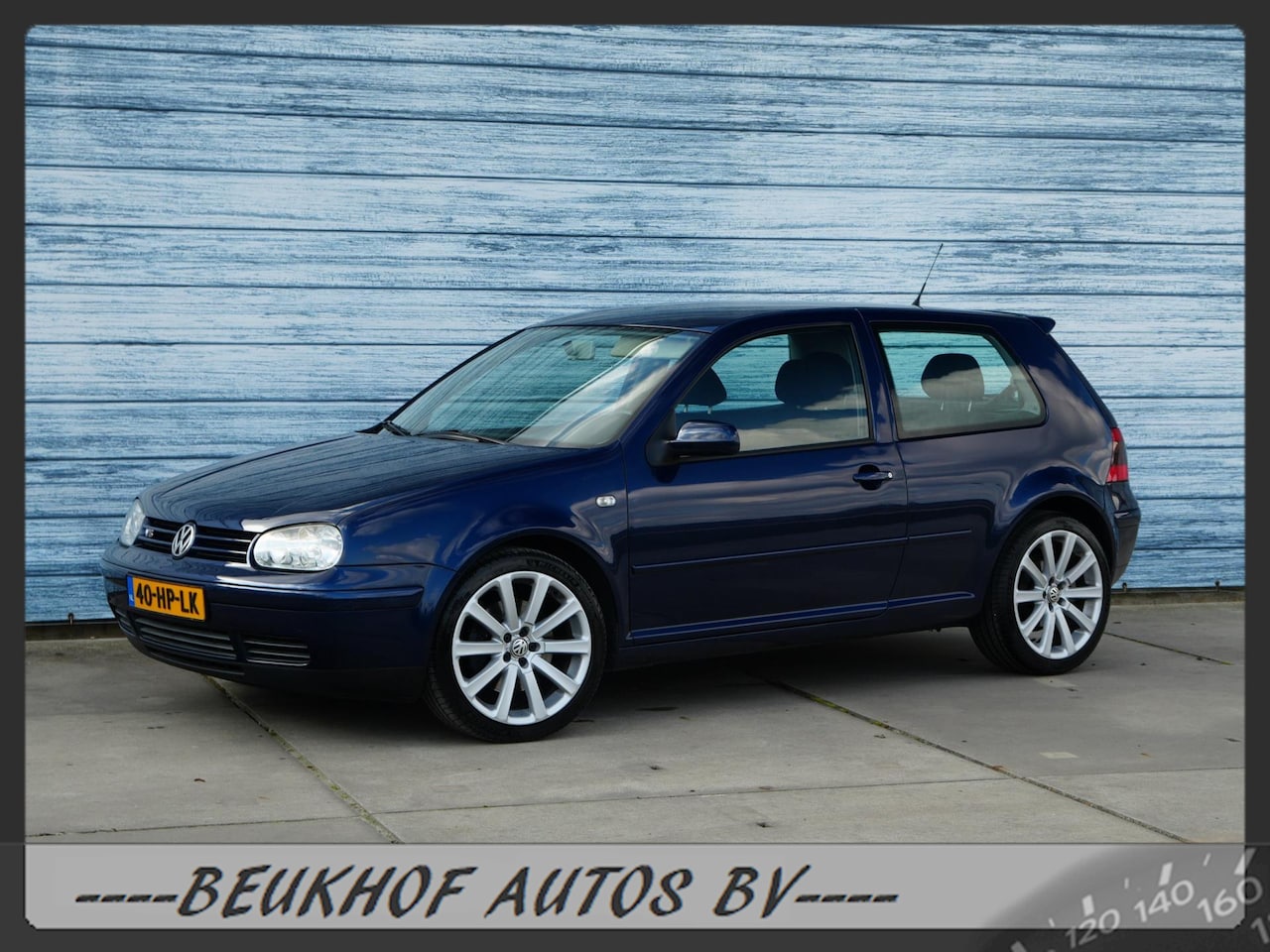 Volkswagen Golf - 2.3 V5 Highline 170Pk Cruise Clima Trekhaak - AutoWereld.nl