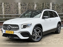 Mercedes-Benz GLB - 200 Business Solution AMG / Panoramadak / Nightpakket