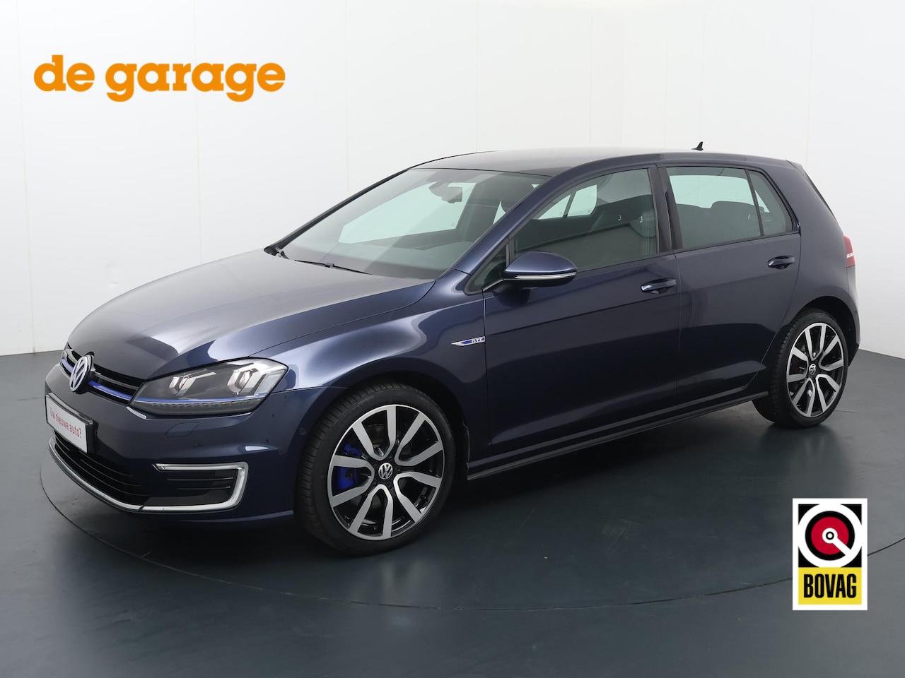 Volkswagen Golf - 1.4 TSI GTE | DSG Automaat | ACC | Stoelverwarming | Navigatie | Flippers | Achteruitrijca - AutoWereld.nl