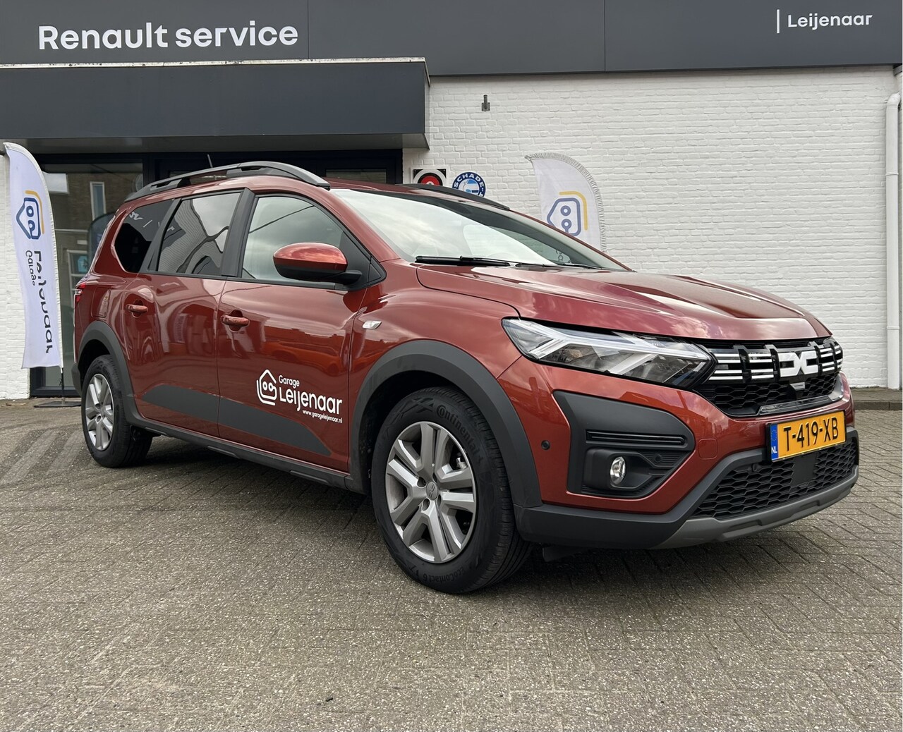 Dacia Jogger - 1.0 TCe 110 Expression 7p. | Navigatie | Bleutooth | Achteruitrijcamera | Airco - AutoWereld.nl