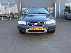 Volvo XC70 - 2.5 T Momentum Automaat, LM Velgen, Climate Control