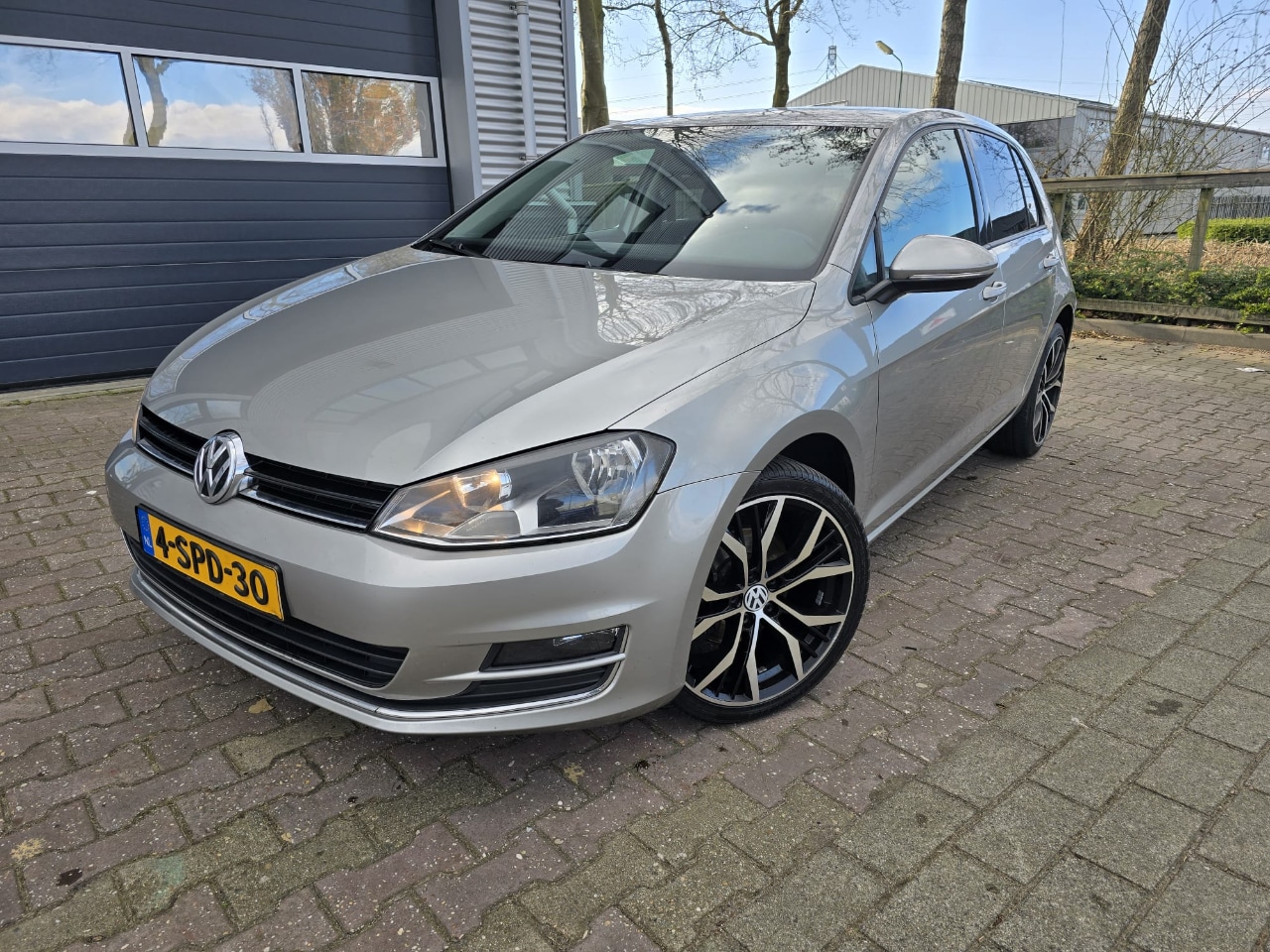 Volkswagen Golf - 2.0 TDI HIGHLINE DSG - AutoWereld.nl